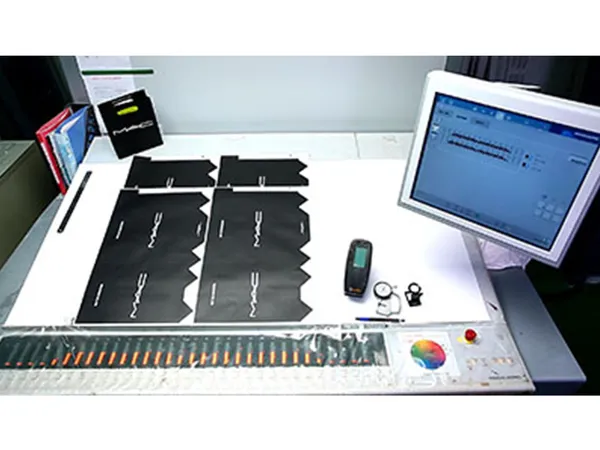 X-RITE 530
